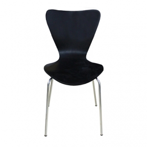 Cadeira Arne Jacobsen (preta)
